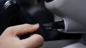 ZUS_-_Worlds_First_Smart_Car_Charger____How_Smart_is_it (1).mp4